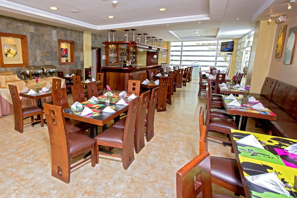 Hotel Ambato 30/40