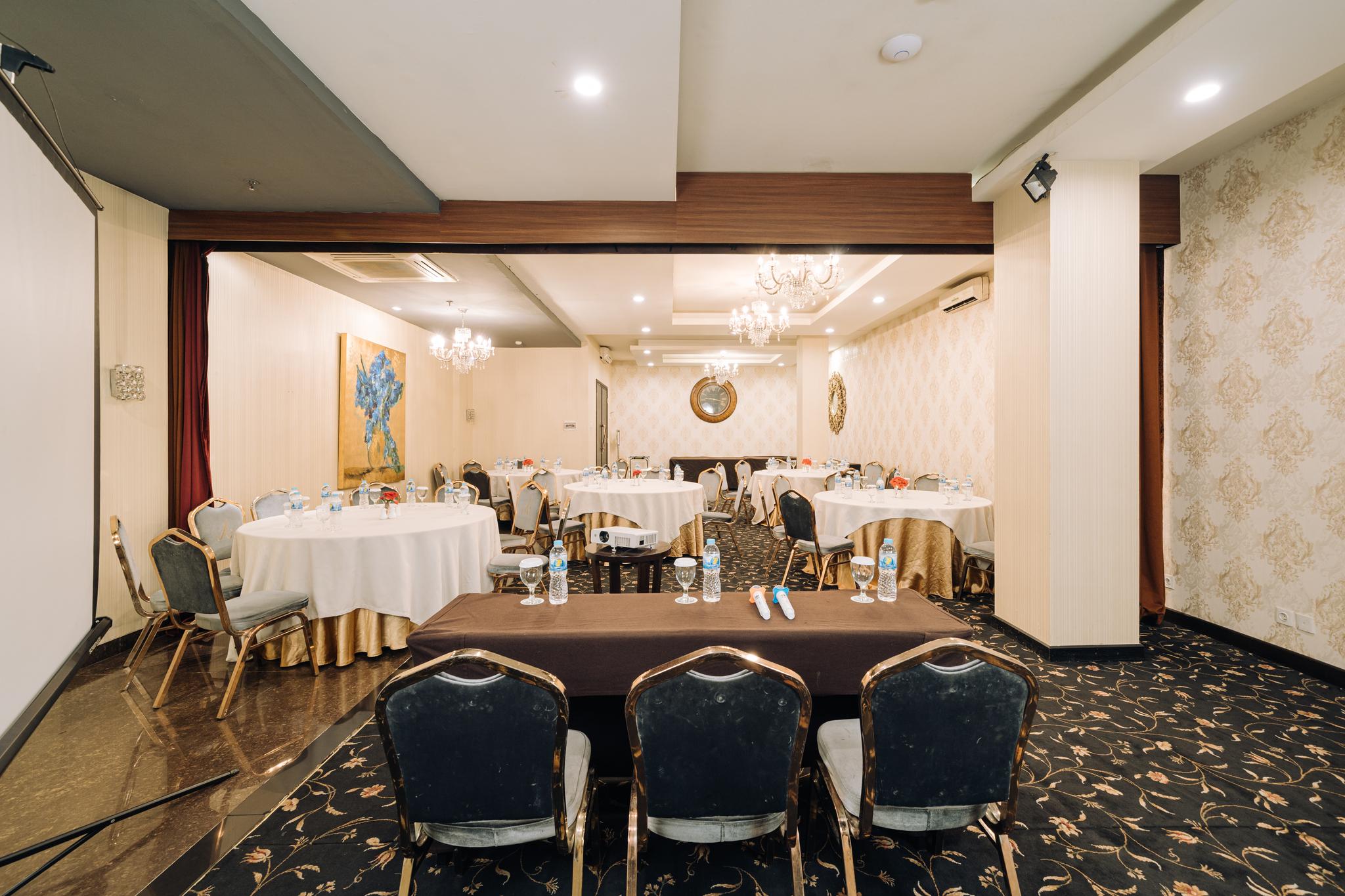 Little Amaroossa Residence Jakarta 14/16
