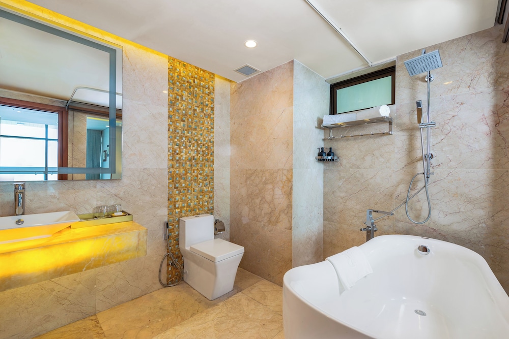 Mandila Beach Hotel Danang 77/77