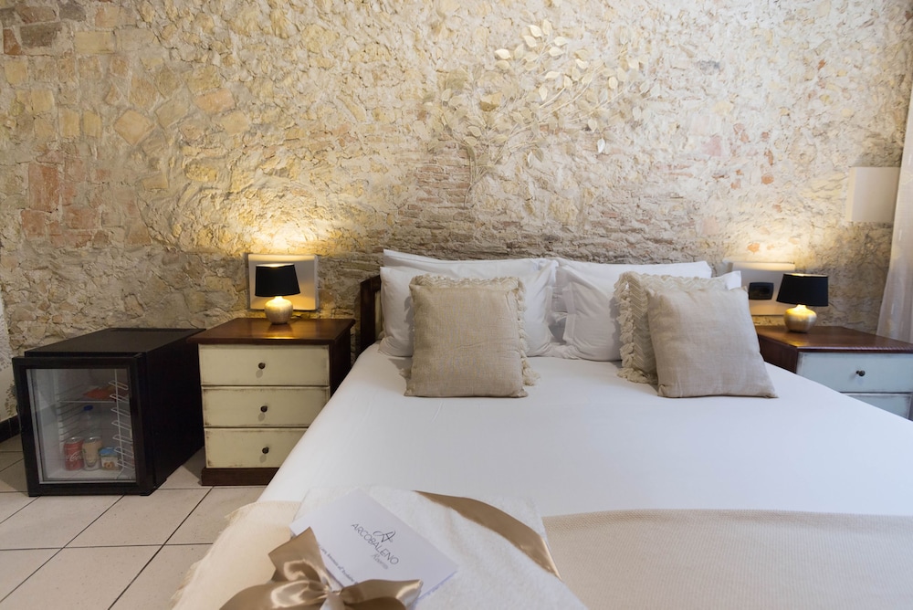 Arcobaleno Rooms 8/61