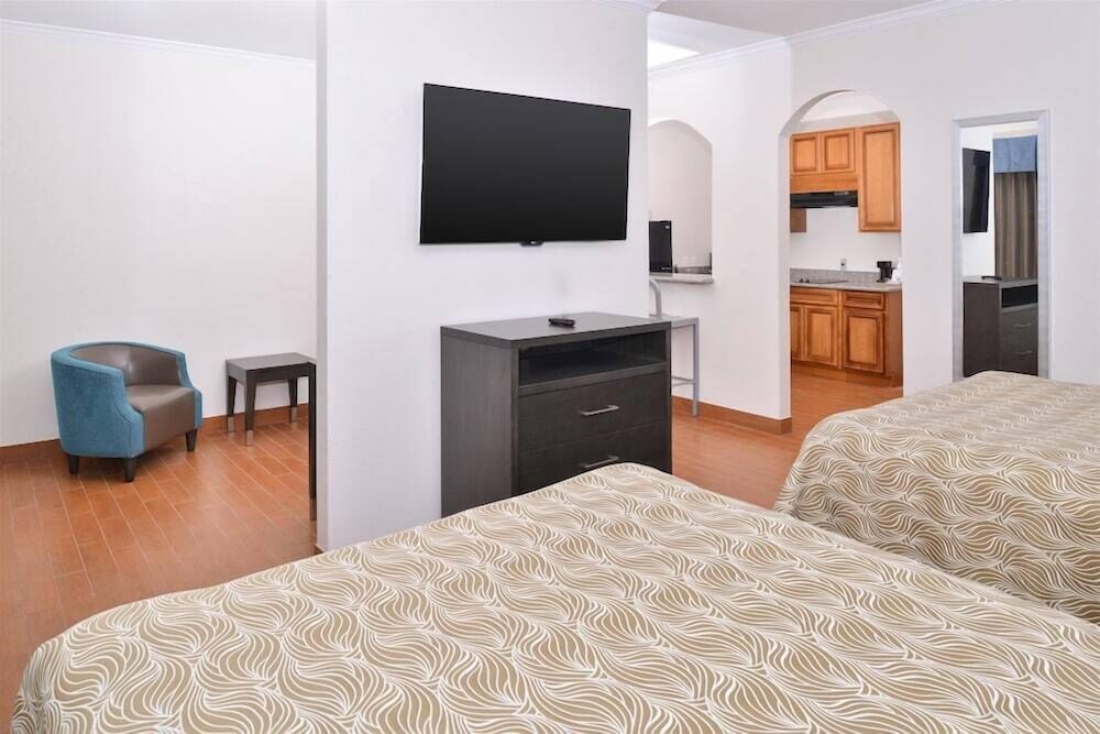 Americas Best Value Inn & Suites Houston NW 10/36