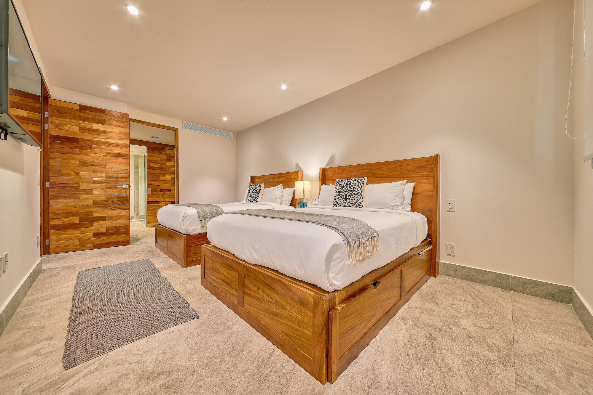 Coral, House, 2 Double Beds, 2 King Beds