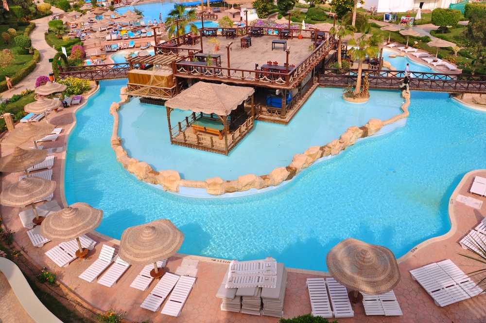 REHANA SHARM RESORT 8/57
