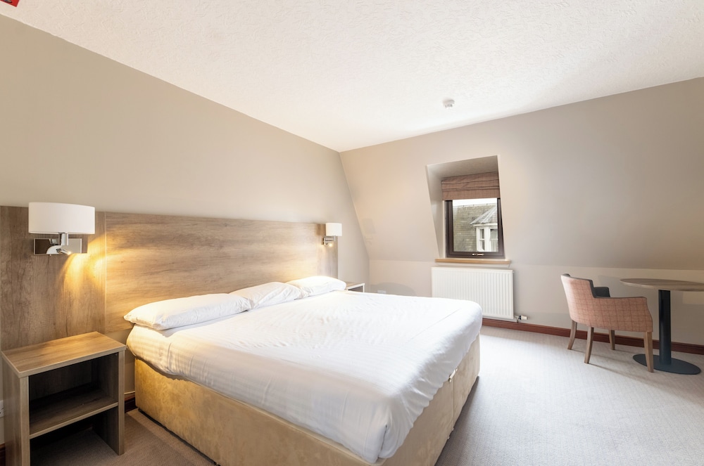 The Priory Hotel 15/48