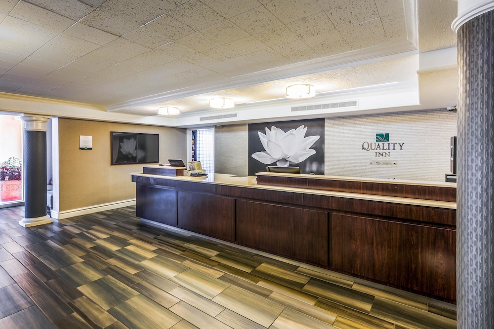 Quality Inn & Suites North Charleston Ashley Phosphate 8/50