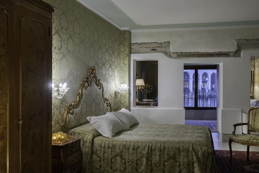 Hotel Al Ponte Antico 11/48