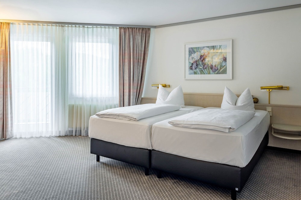 Sunday Hotel Bad Boll 10/46