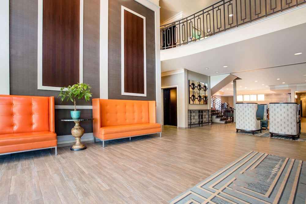 Hawthorn Suites By Wyndham Livermore Wine Country 11/43