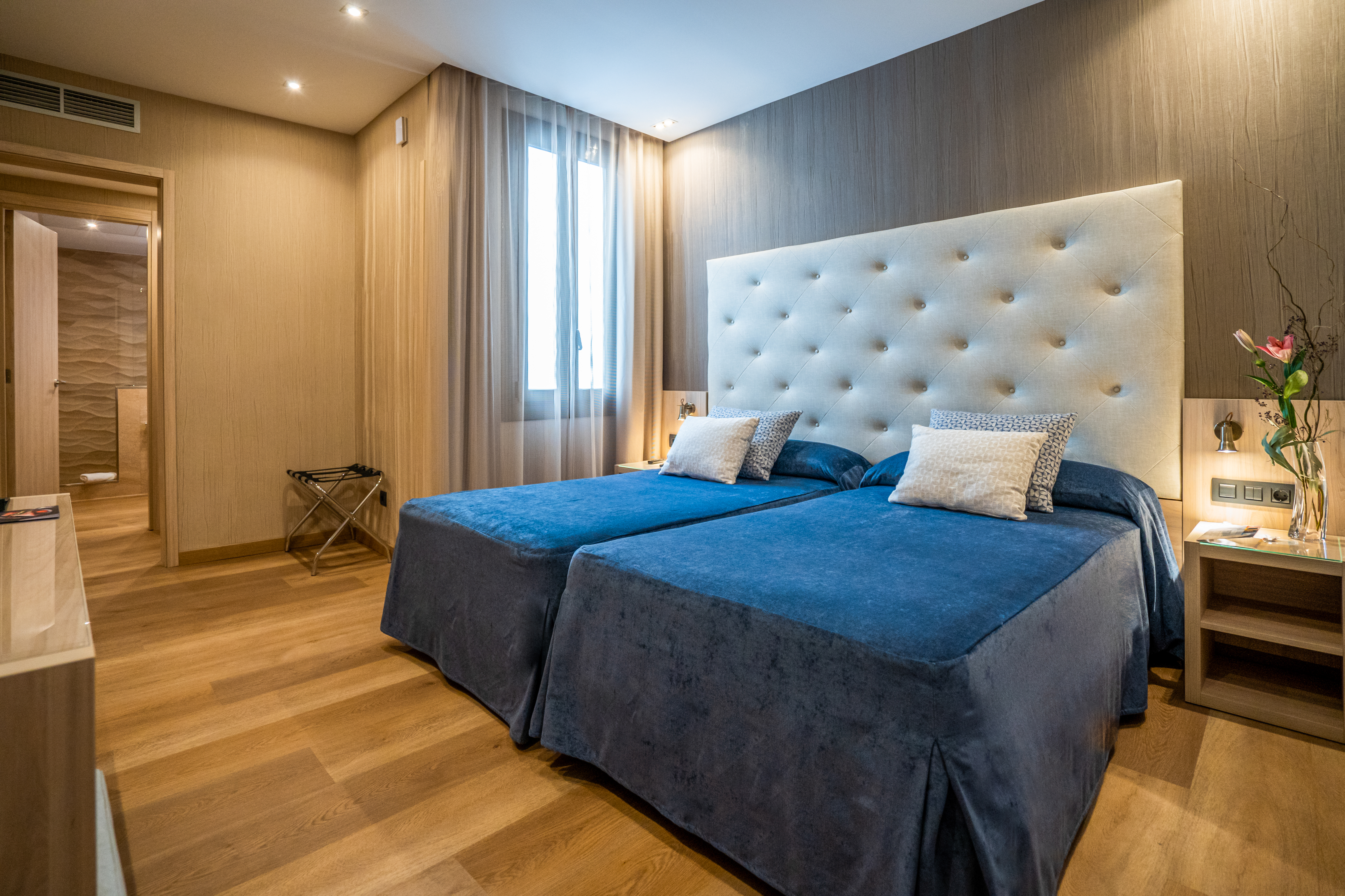 غرفة قياسية بسرير مزدوج أو سريرين منفصلين، Rialto Hotel 4/8