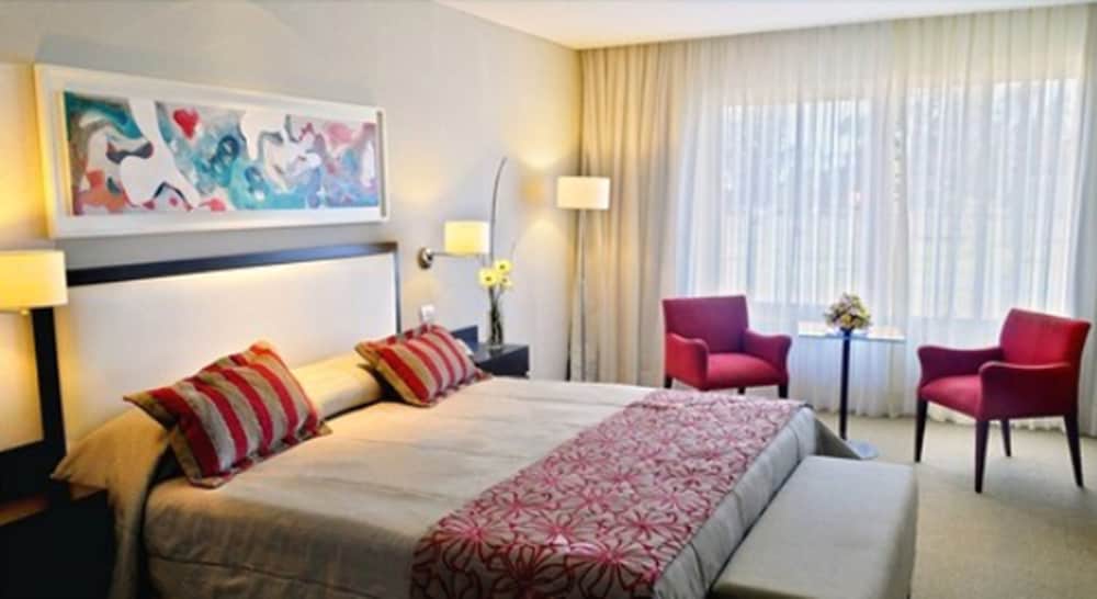 Howard Johnson Hotel Piedras Moras 7/31