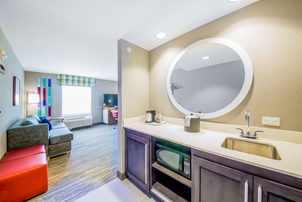 Hampton Inn Wichita Northwest 34/38