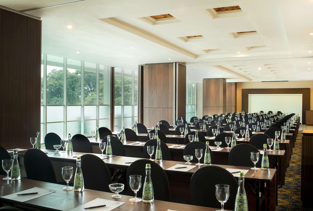 Best Western Premier La Grande Hotel 41/44