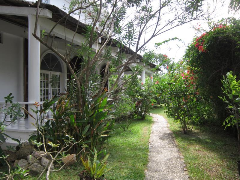 Almafada Villa 12/18