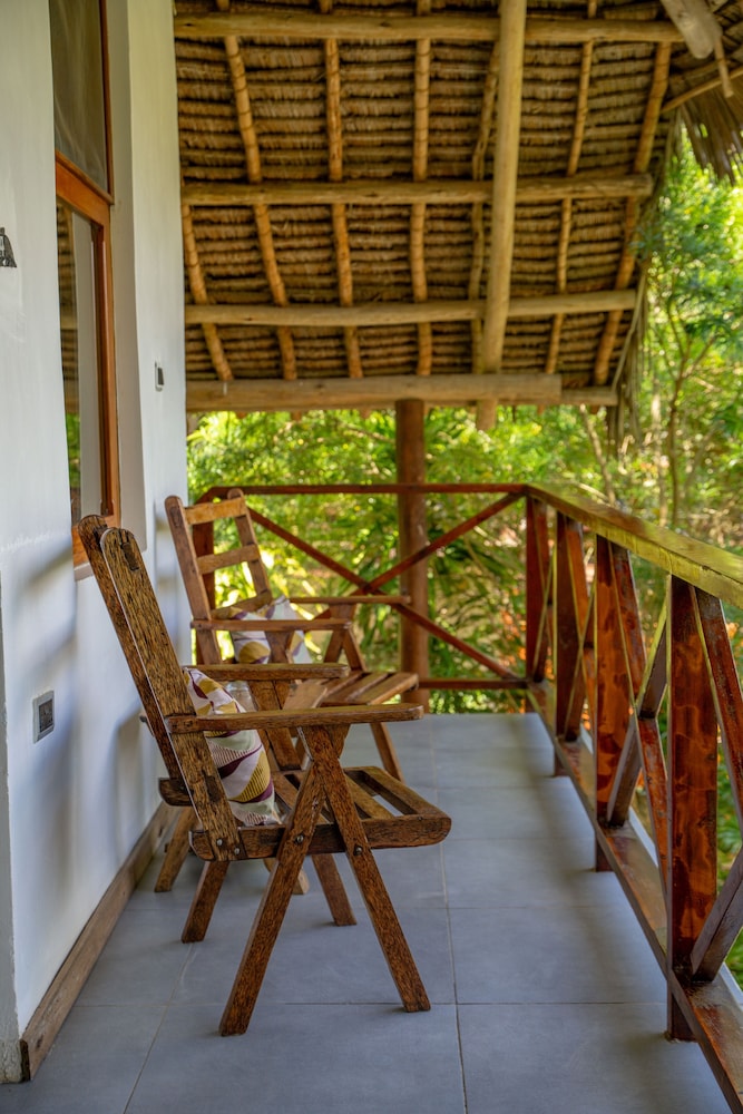 Aluna Beach Lodge 21/50