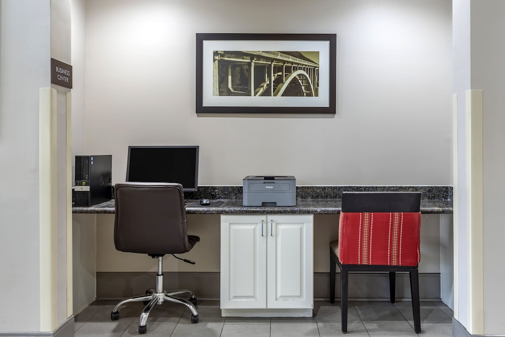 Comfort Inn and Suites High Point - Archdale 30/35