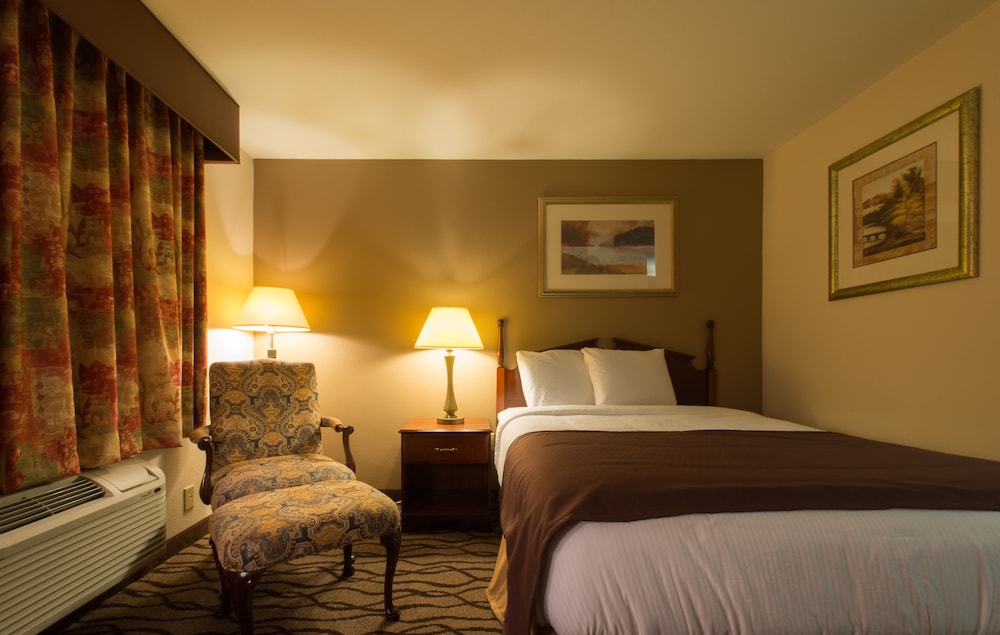 Country Hearth Inn & Suites Toccoa 13/23