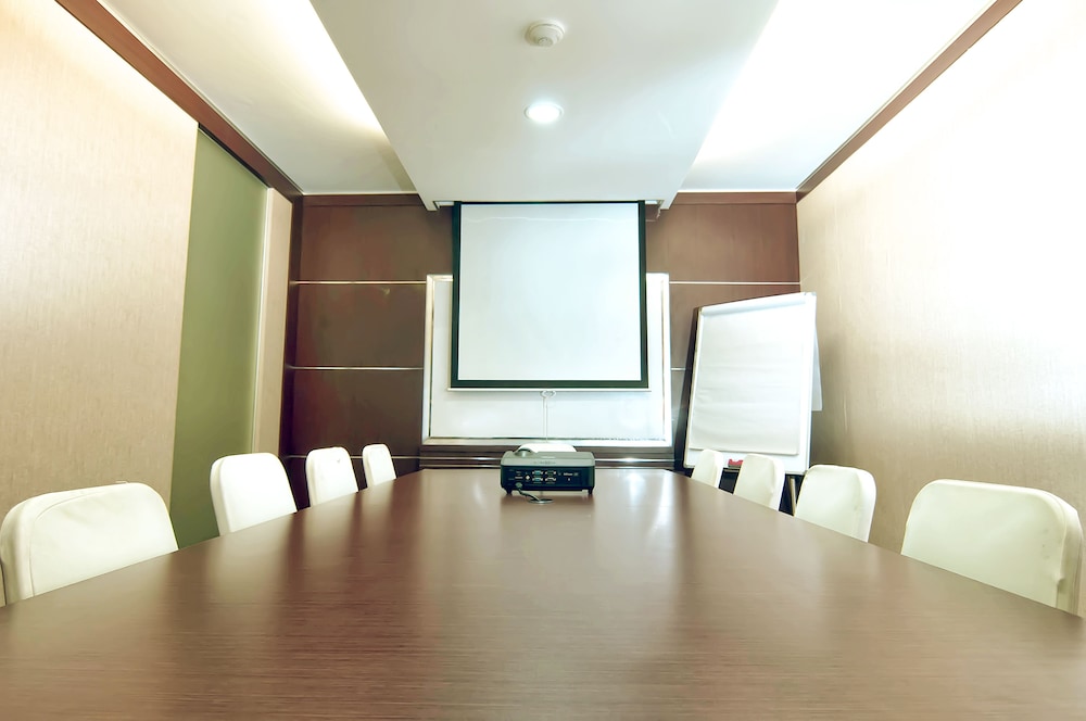 Cipta Hotel Wahid Hasyim 31/49