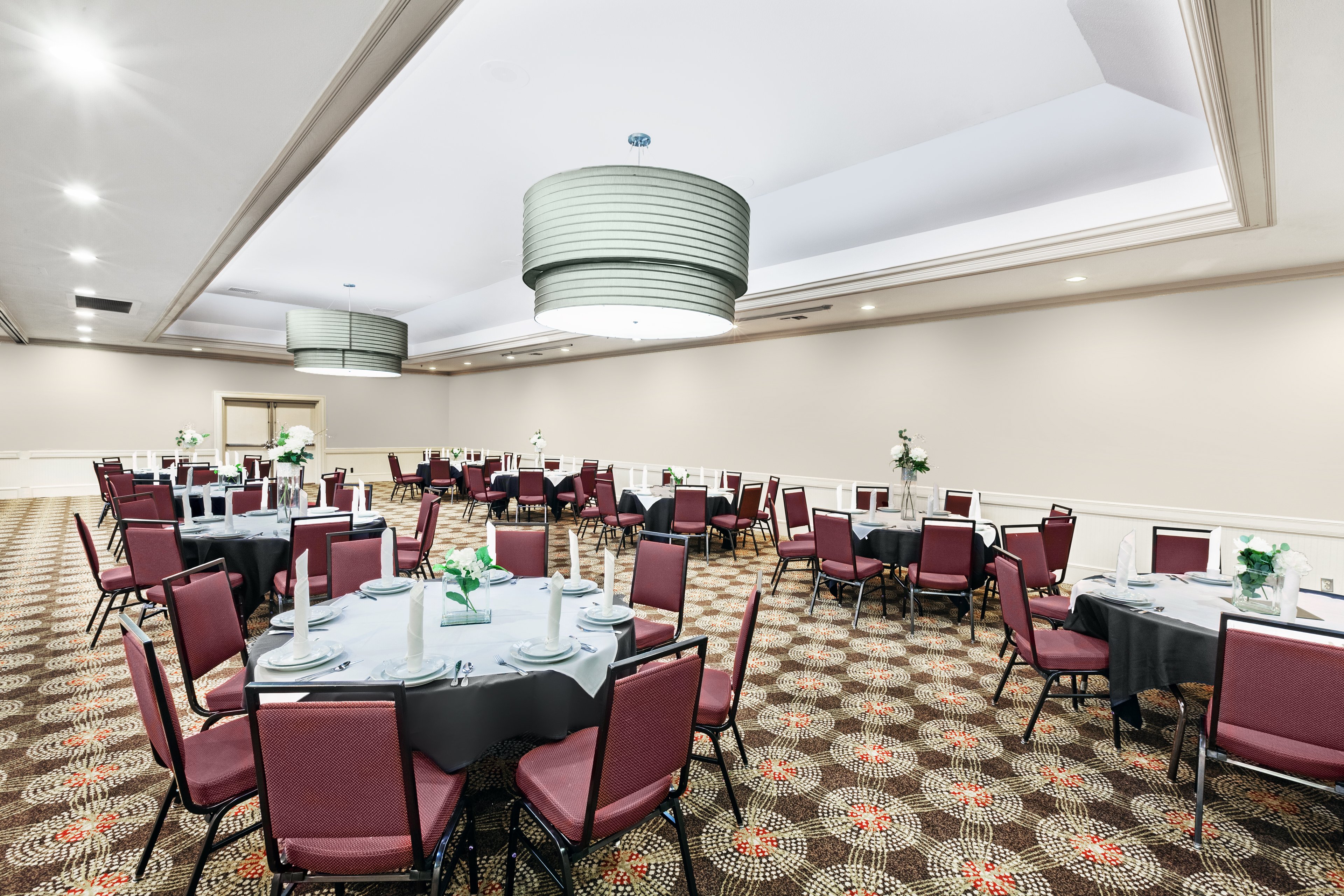 Holiday Inn Tyler-Conference Center, an IHG Hotel 56/62