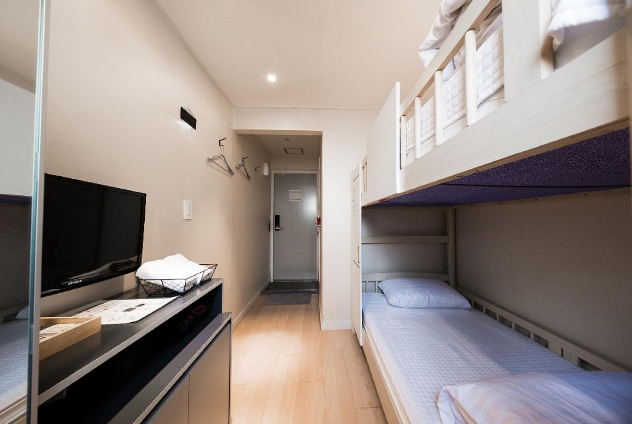 Hi Guesthouse Insadong 12/72