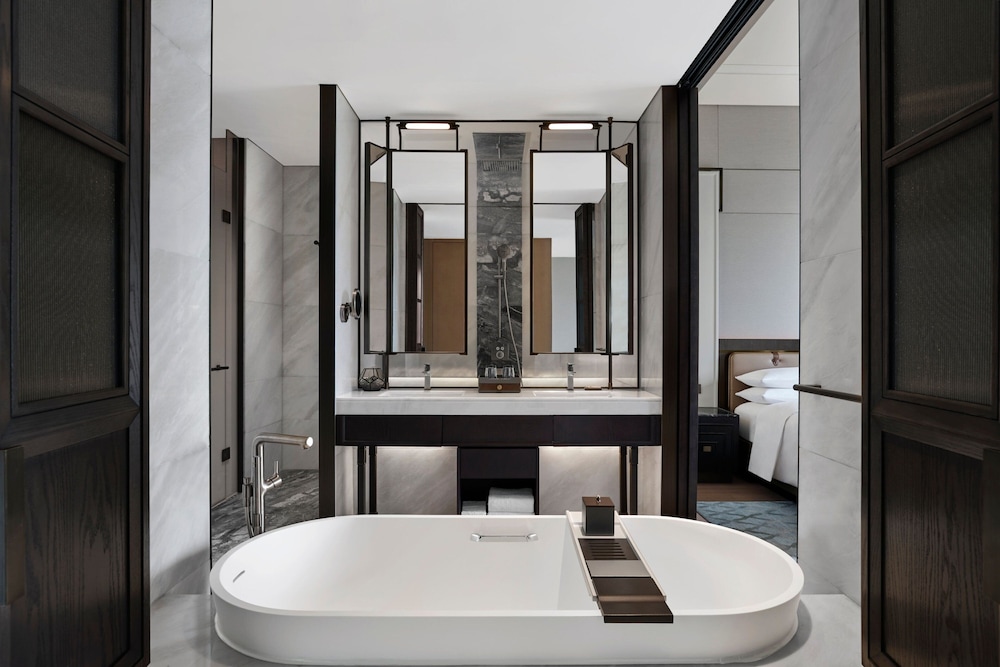 Guangzhou Marriott Hotel Baiyun 50/50