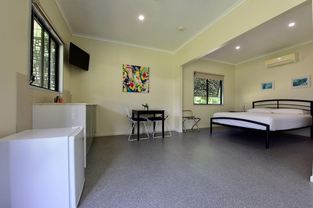 Daintree Peaks Eco Stays 11/45