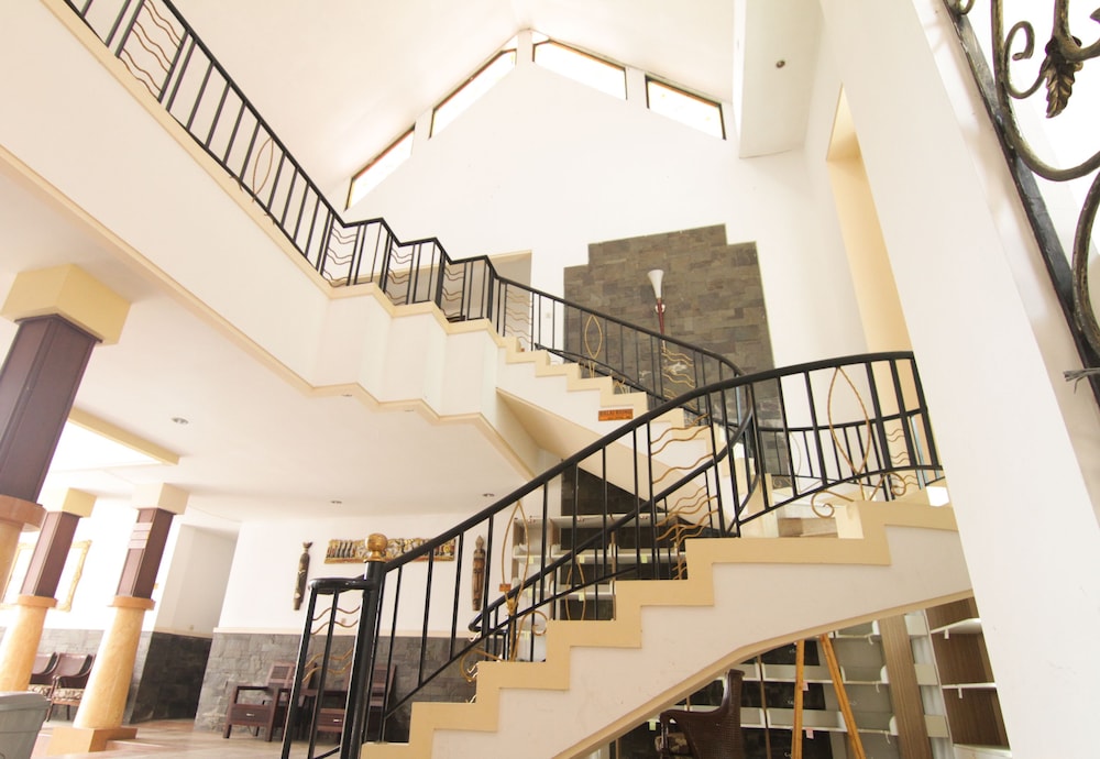 Grand Situ Buleud Hotel 4/18