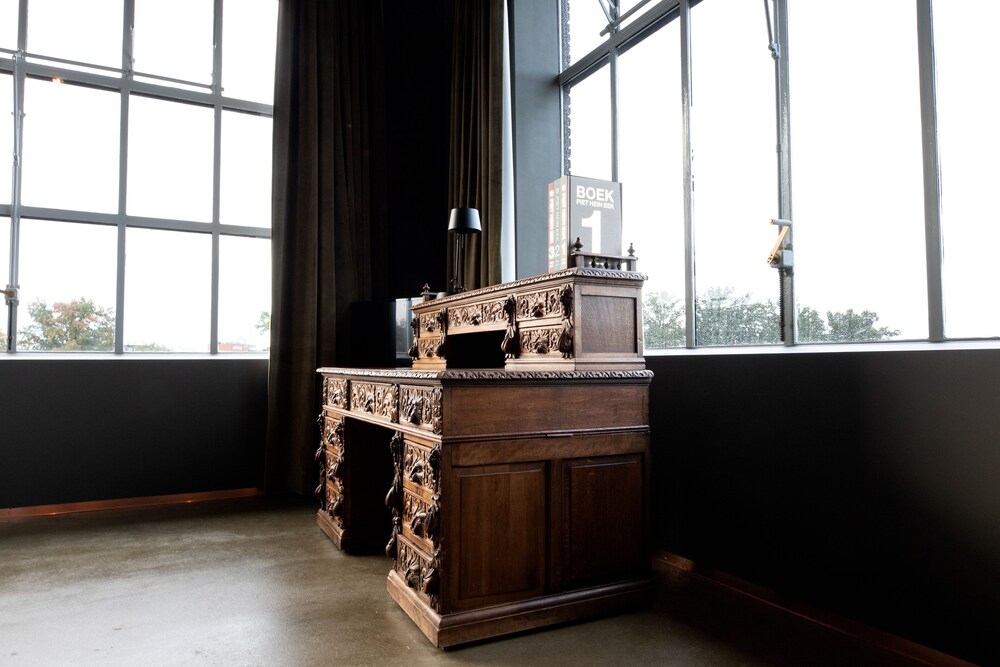 Hotel Piet Hein Eek 5/50