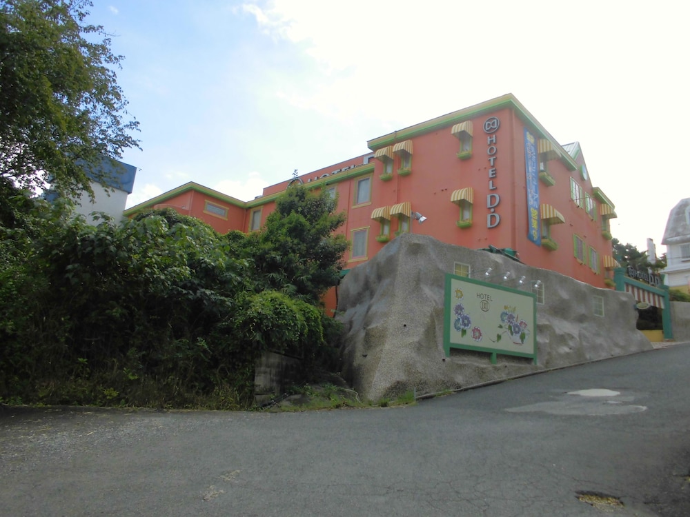 Hotel D.D 32/37