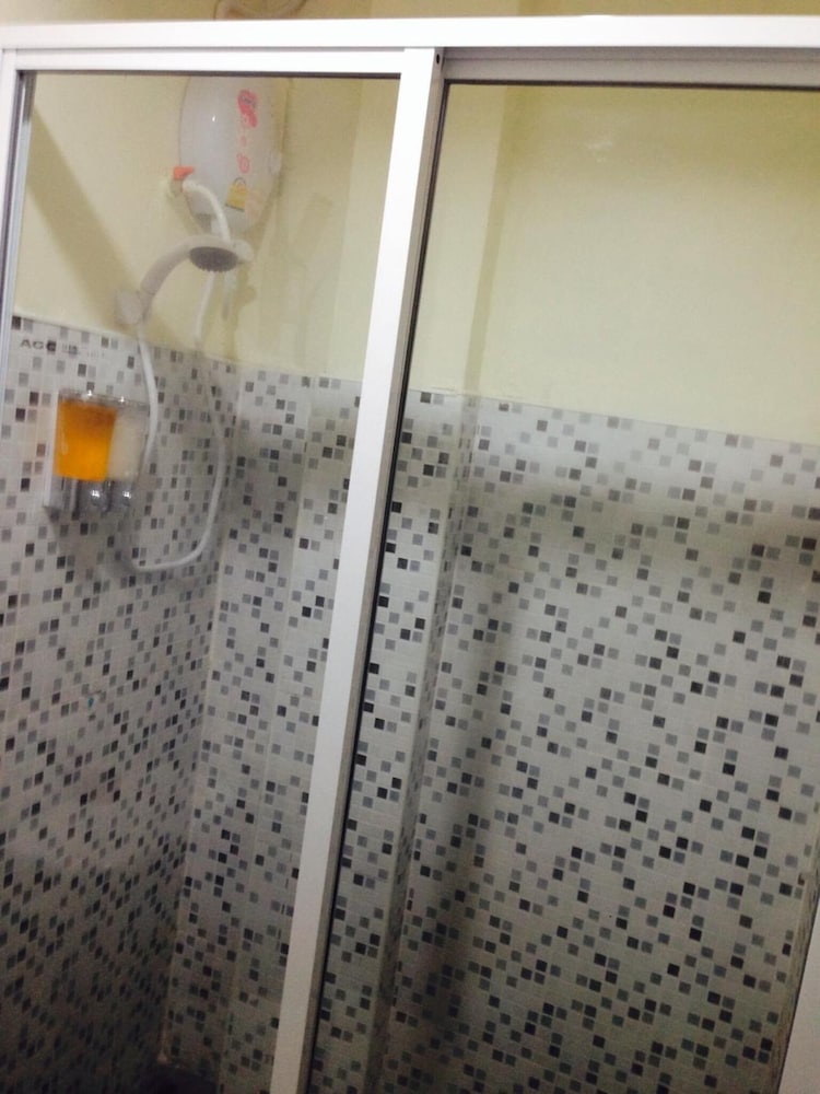 Sukhumvit 20 Guest House 45/46