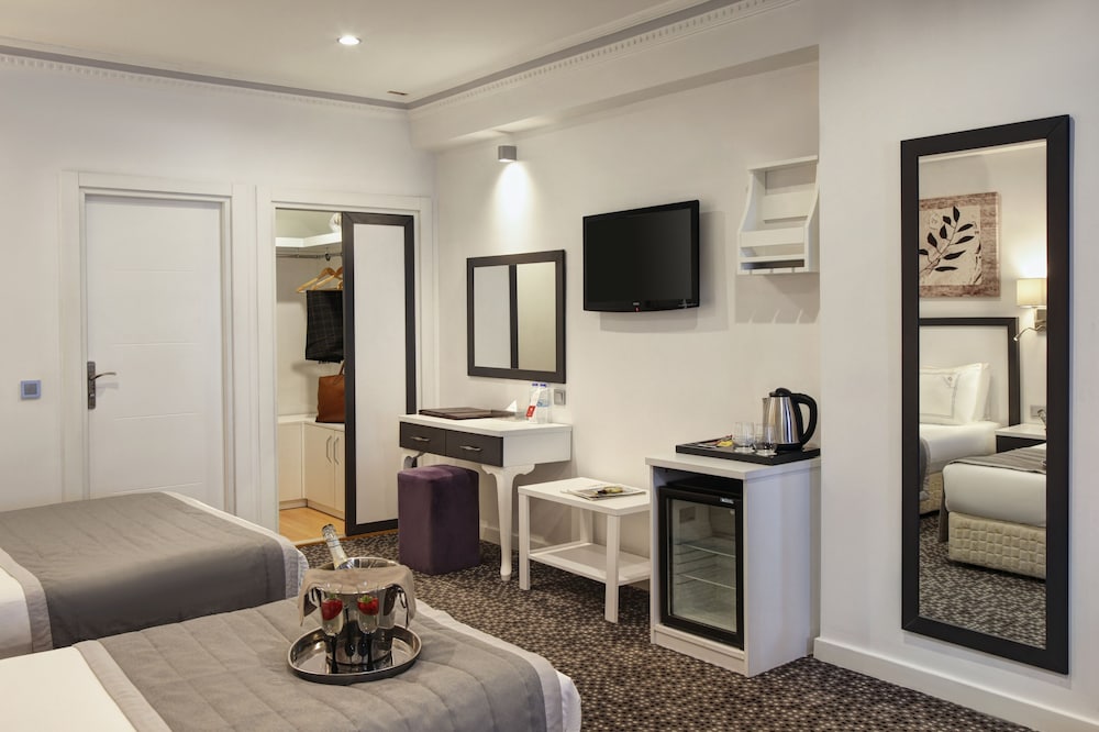 Skalion Hotel 35/50
