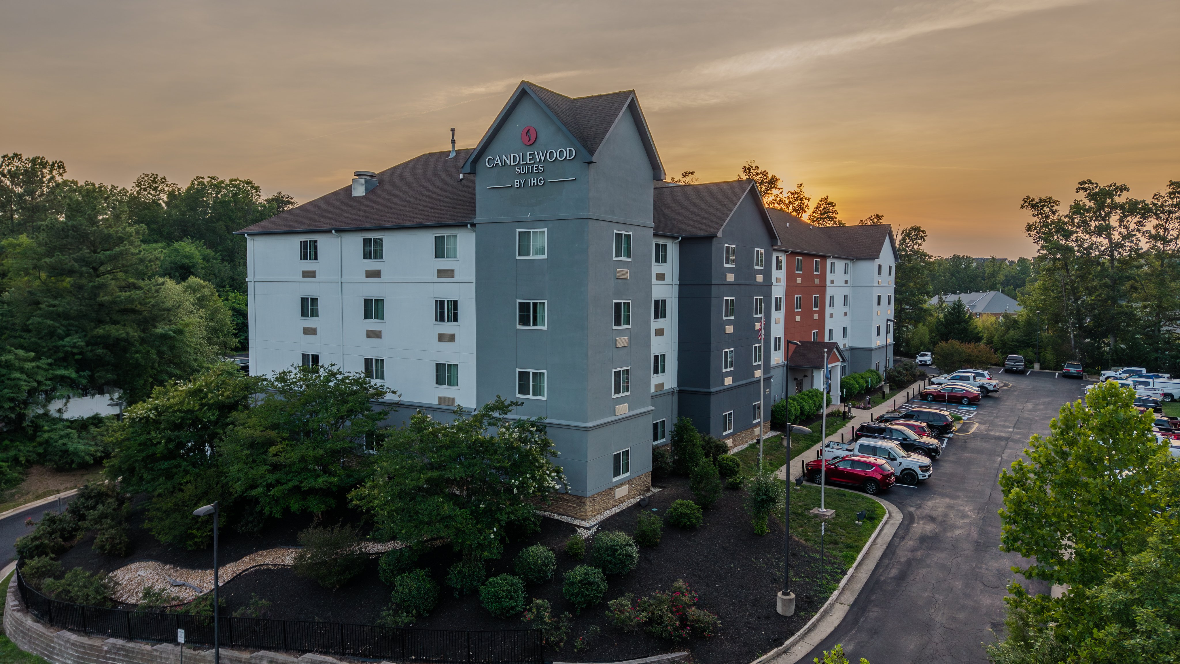 Suburban Studios Quantico 4/70