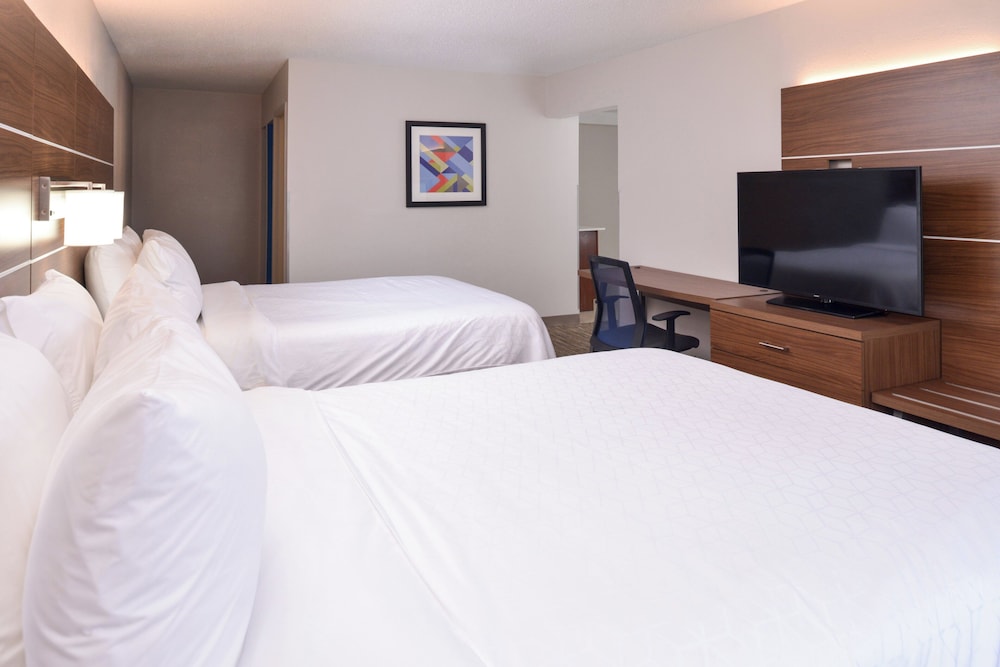 Holiday Inn Express Towson Baltimore North 25/63
