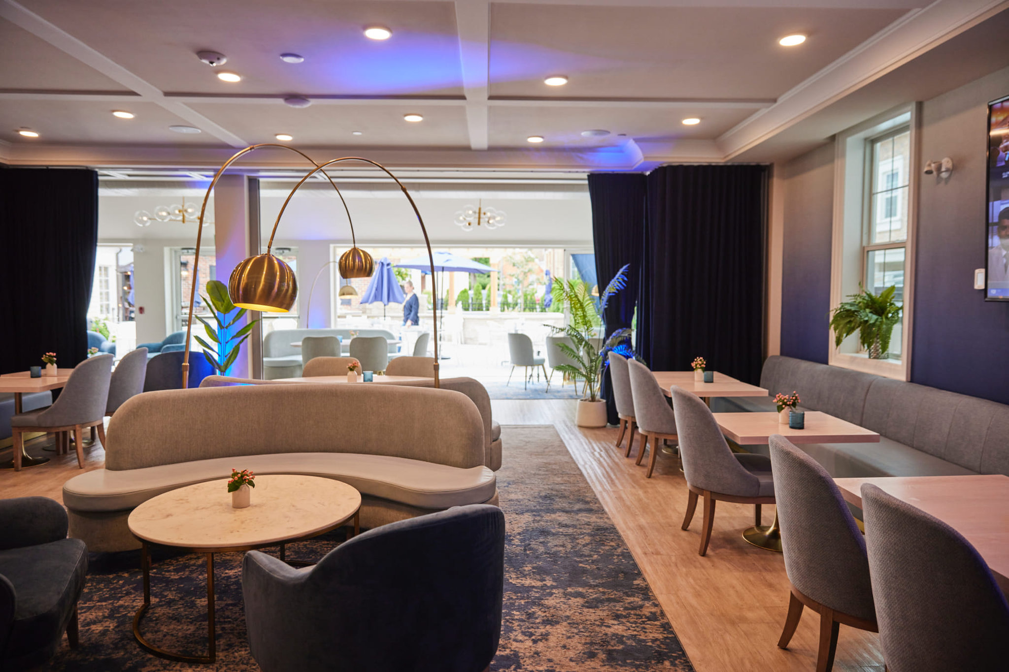 124 on Queen Hotel & Spa 28/40