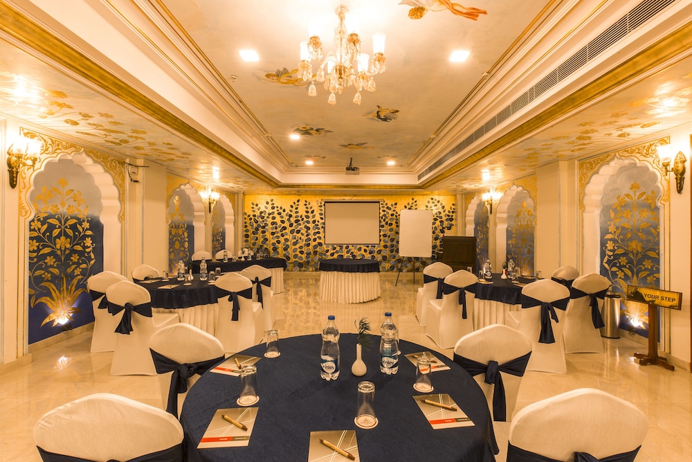 Umaid Haveli-A Heritage Style Hotel & Resort 52/66