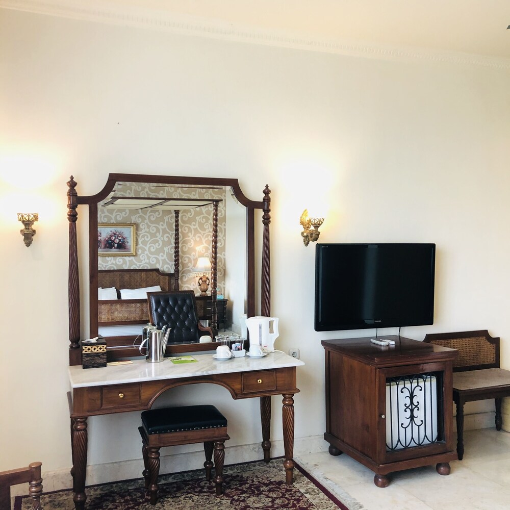 Hotel Indah Palace Solo 37/50