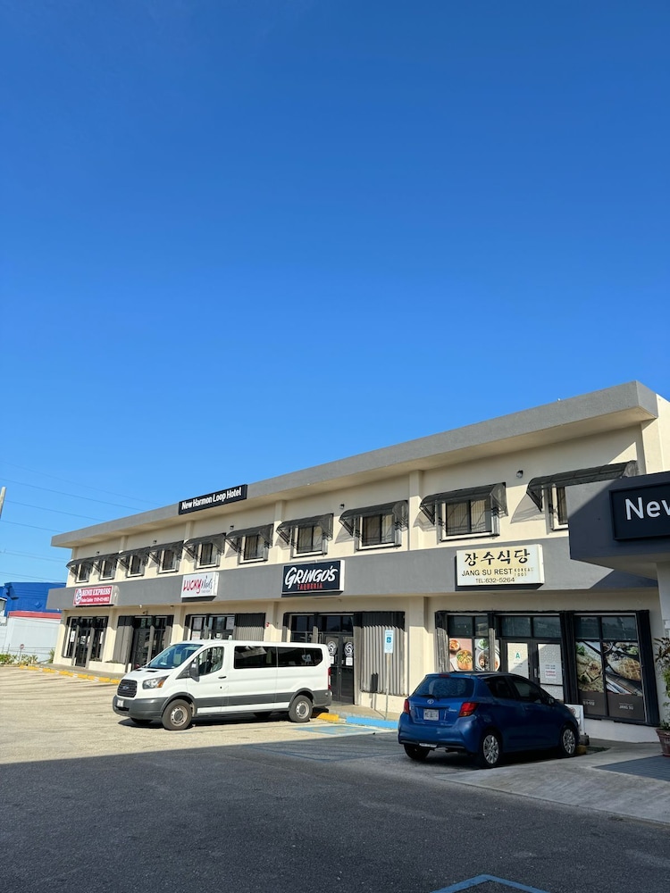 Harmon Loop Hotel 3/36