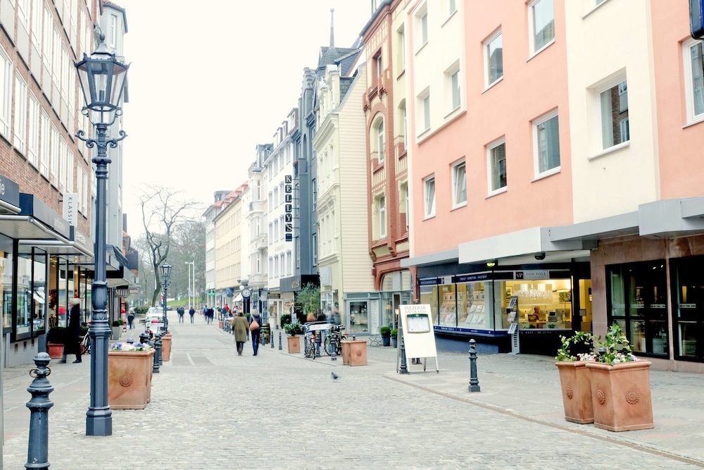 Hotel Am Kieler Schloss Kiel By Premiere Classe 28/33