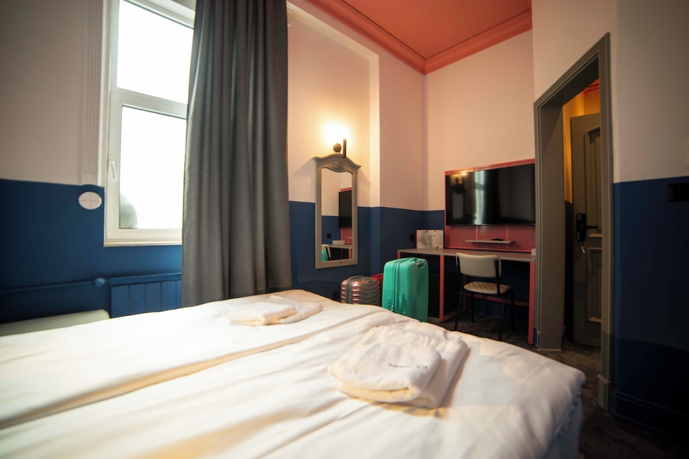 Maria Luisa Hotel 14/56