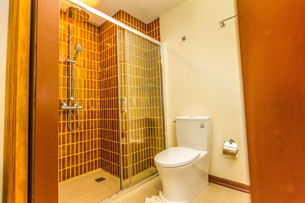 The Signature Hotel @ Thapae 48/50