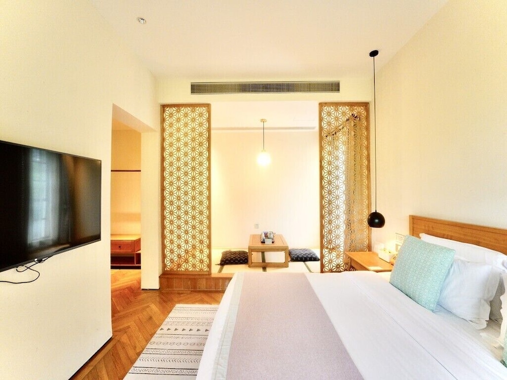 Signature, Suite, King Bed