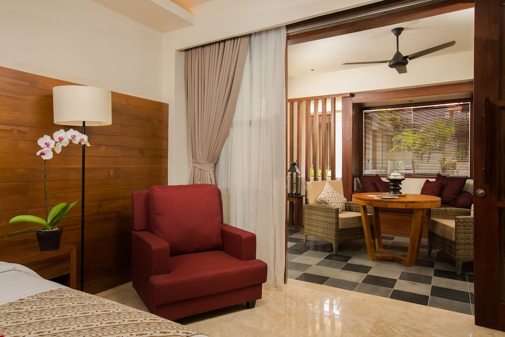 Ubud Village Hotel 35/51