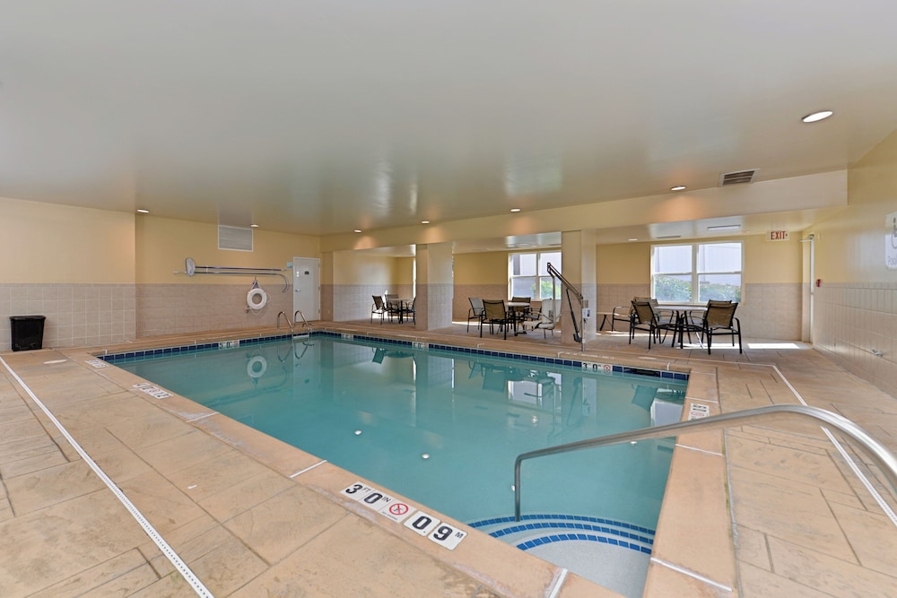 Holiday Inn Express Hotel & Suites St. Louis West-O Fallon 36/71