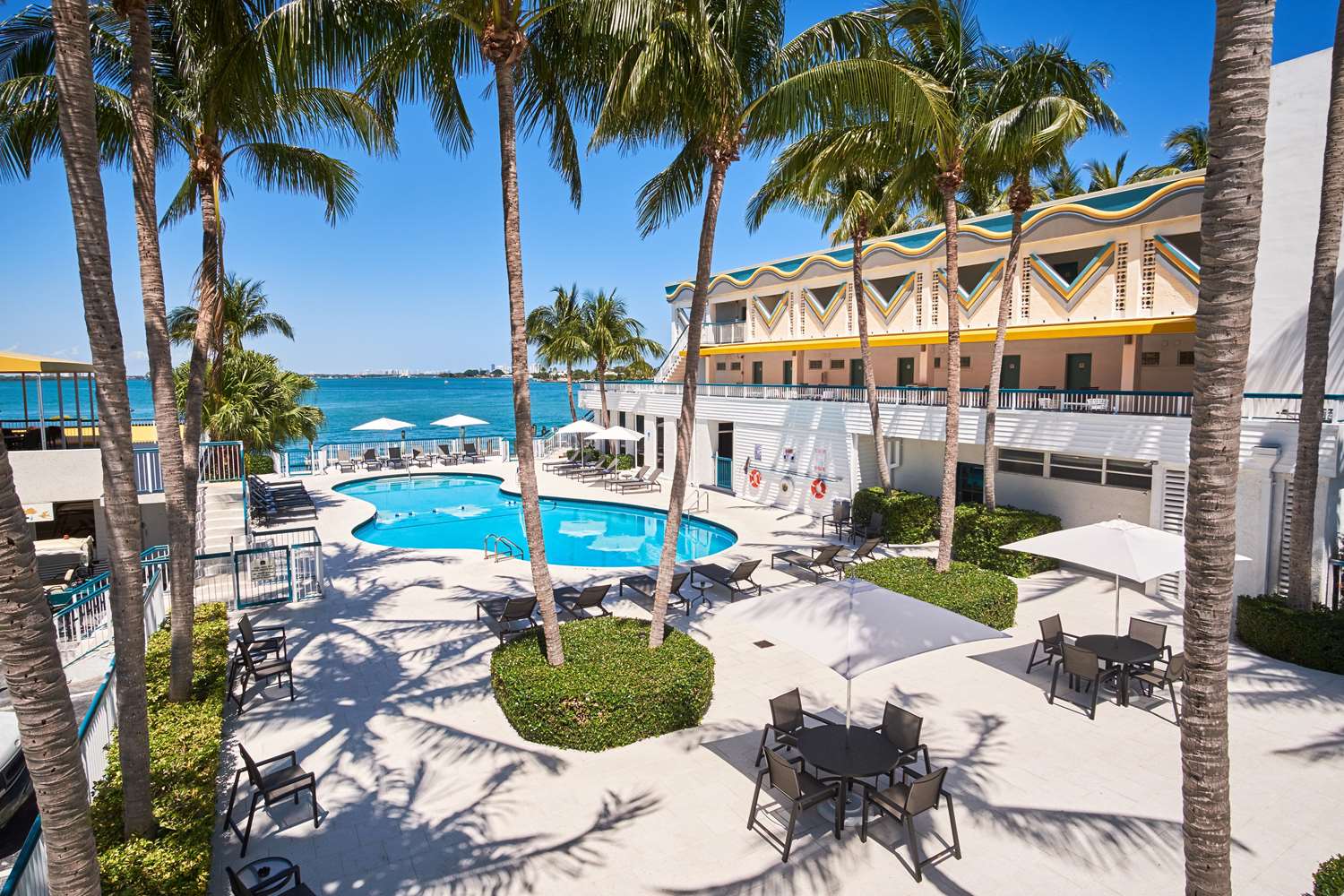 Palm Tree Club Miami Hotel 8/24