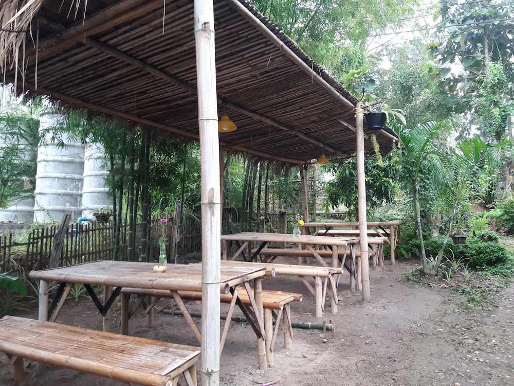 Nusha Homestay 24/35