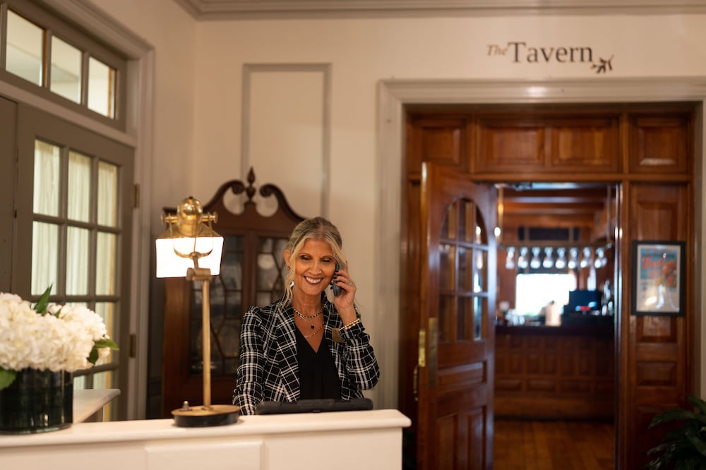 Hawthorne Hotel 11/69