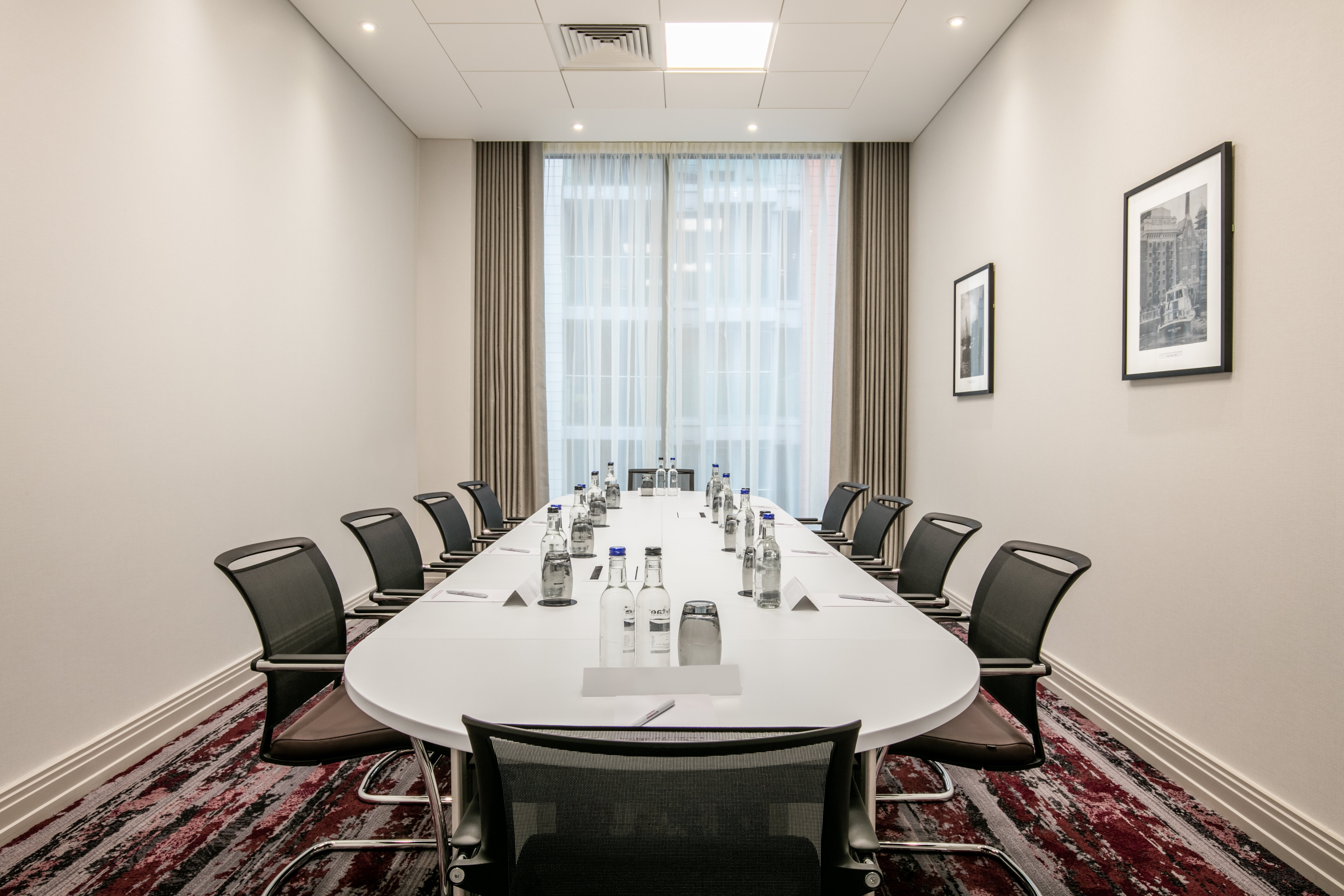 CROWNE PLAZA LONDON DOCKLANDS 57/71