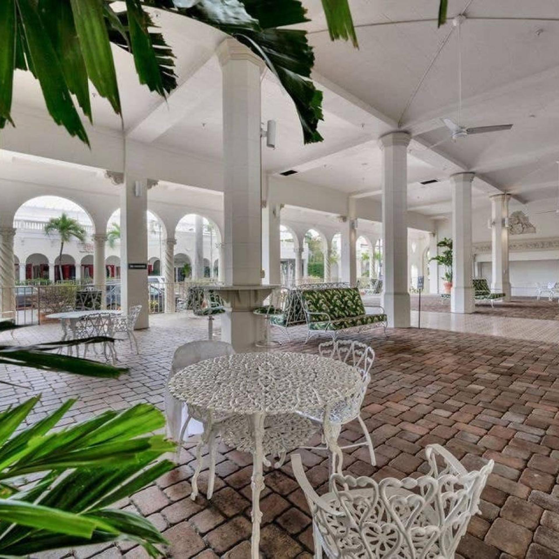 Hemingway Suites at Palm Beach Hotel Island 26/50