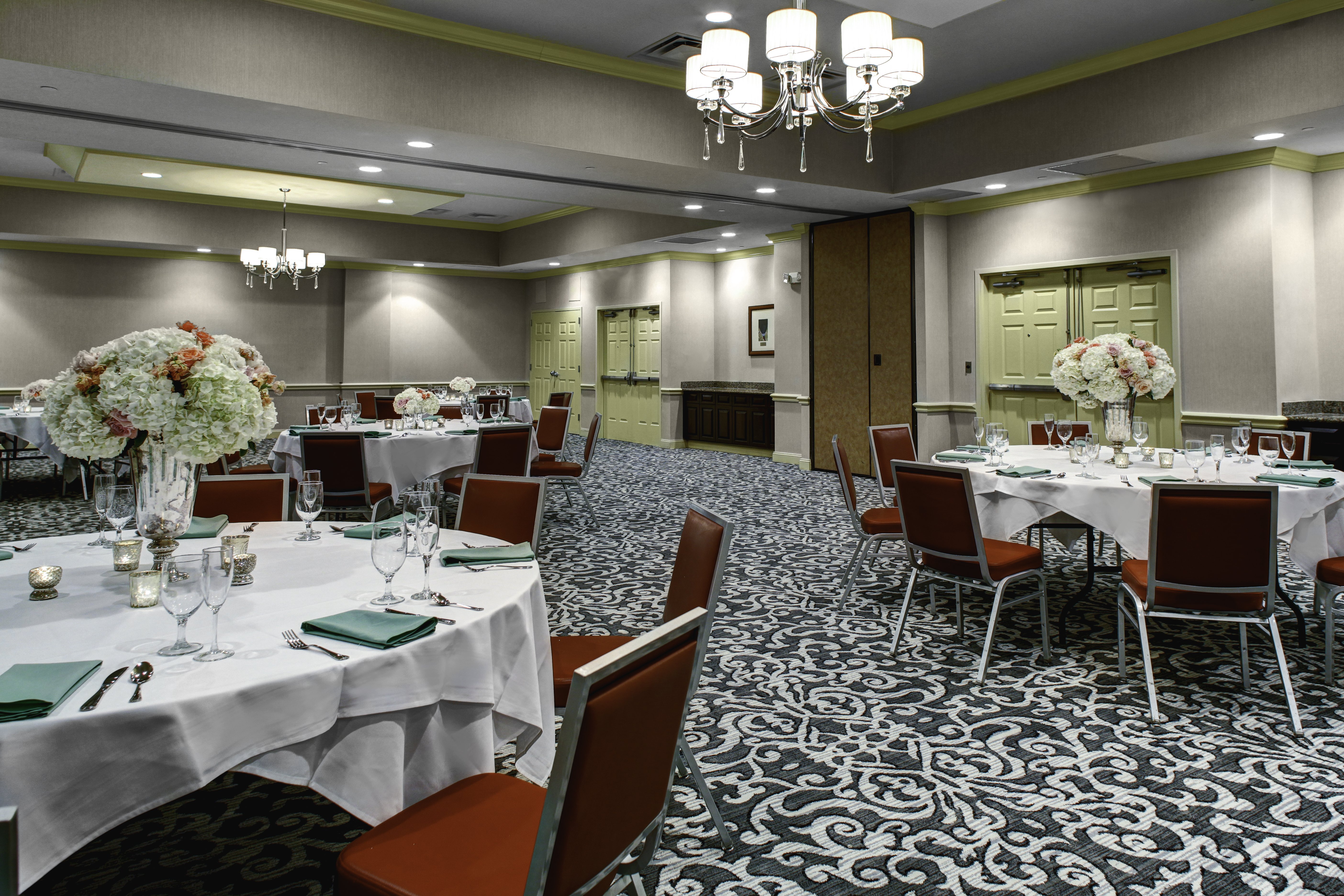 Holiday Inn Savannah Historic District 40/56