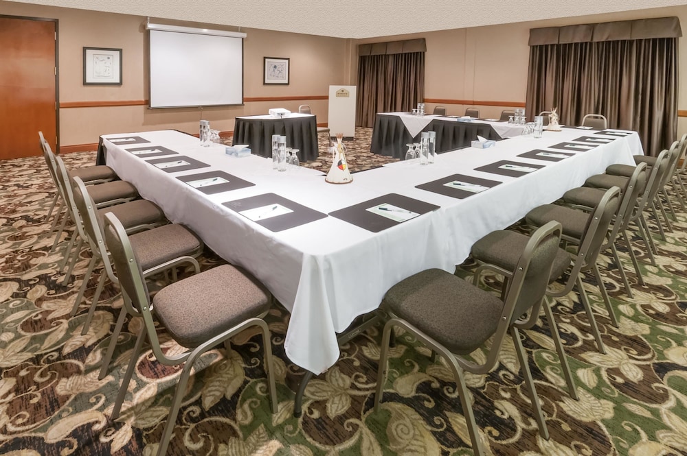 Wingate by Wyndham Edmonton West 26/31