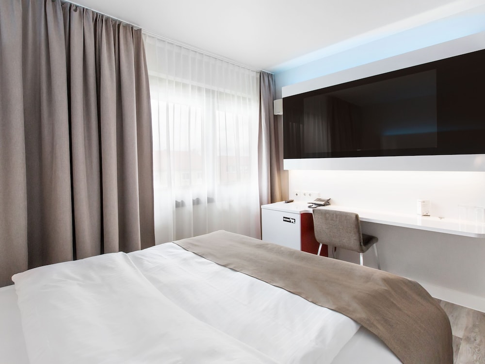 STANDARD, DOUBLE OR TWIN BED